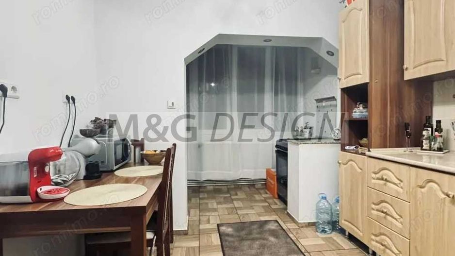 Apartament  3 camere zona Lunei - Poză 2