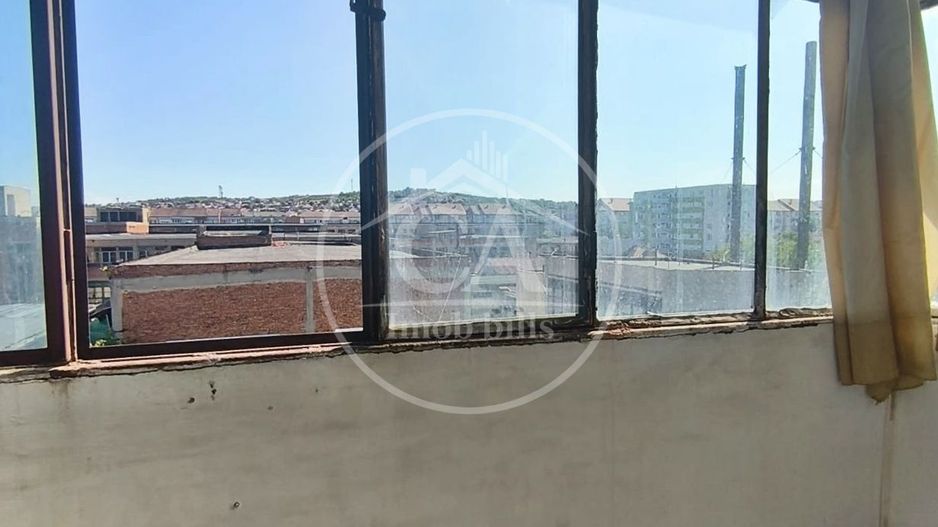 Apartament cu 2 camere de vanzare in Rogerius Oradea - Poză 7