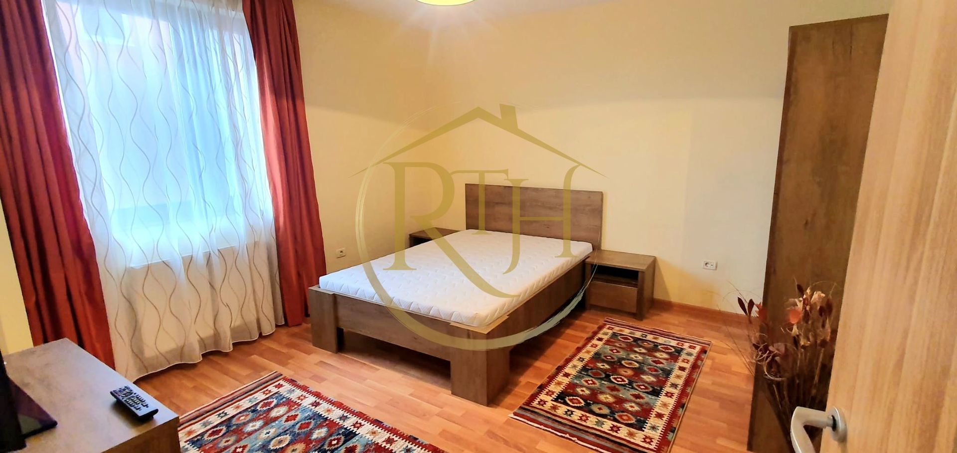 Apartament 1 camera, decomandat, bloc nou, zona Soarelui, bloc nou - Poză 1