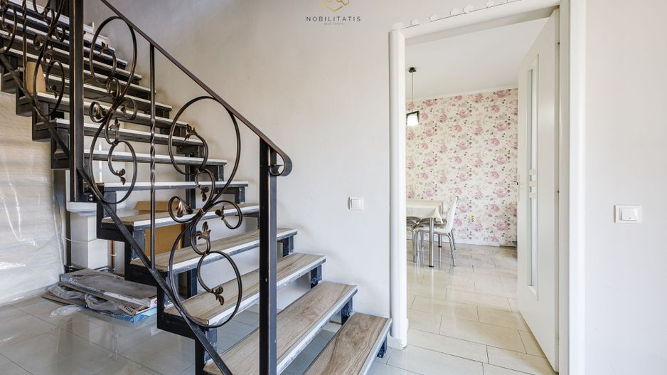 Proprietatea ideala pentru investiție, spații generoase, teren 1.200mp - Poză 35