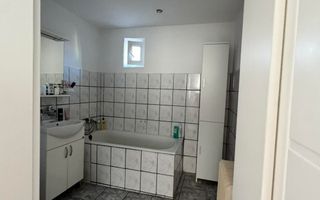 Casă individuala cu 5 camere garaj și pivnita in Turnisor - Poză 6