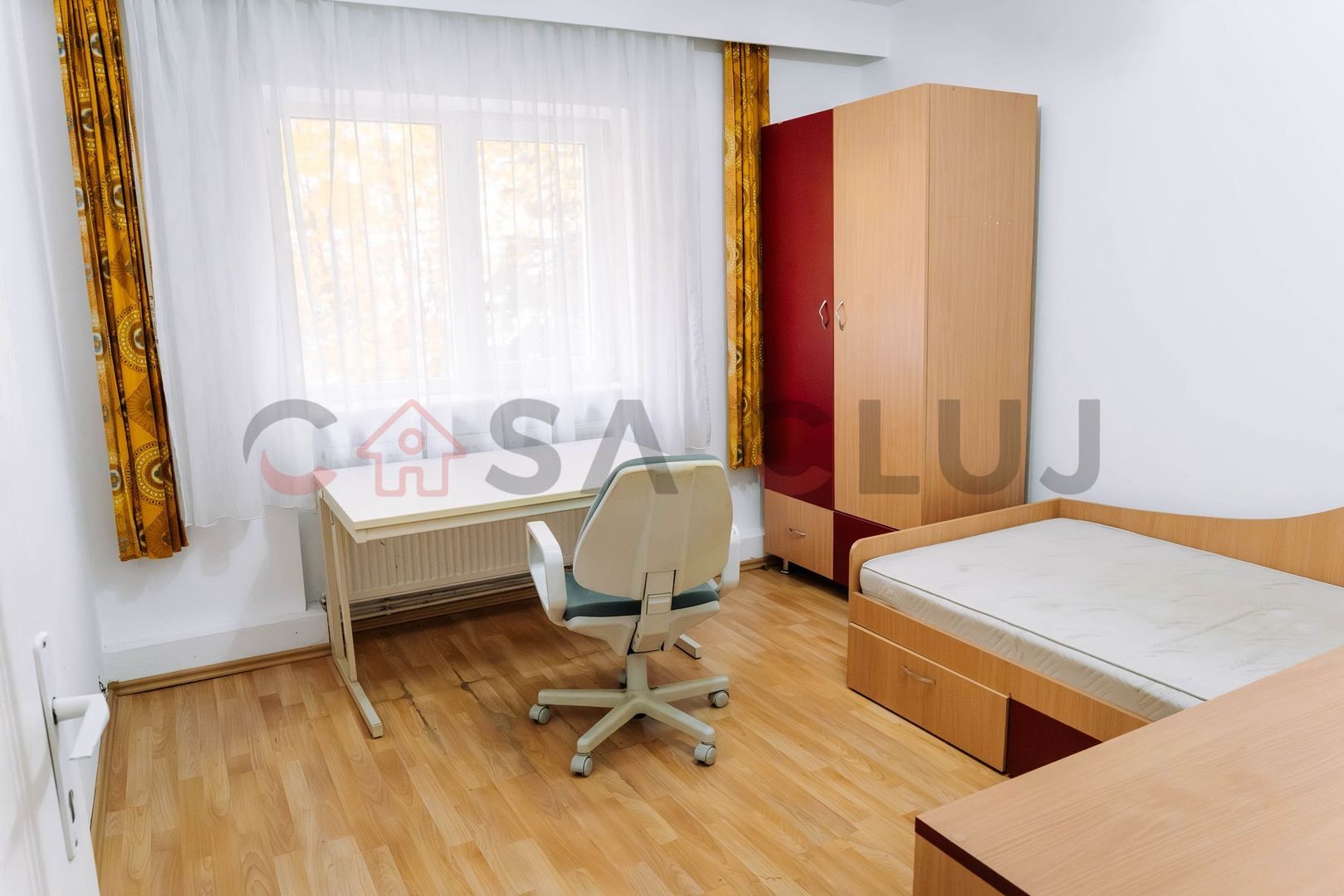 3 camere | Etaj 1 din 4 | Decomandat | Zorilor-Pasteur - Poză 2