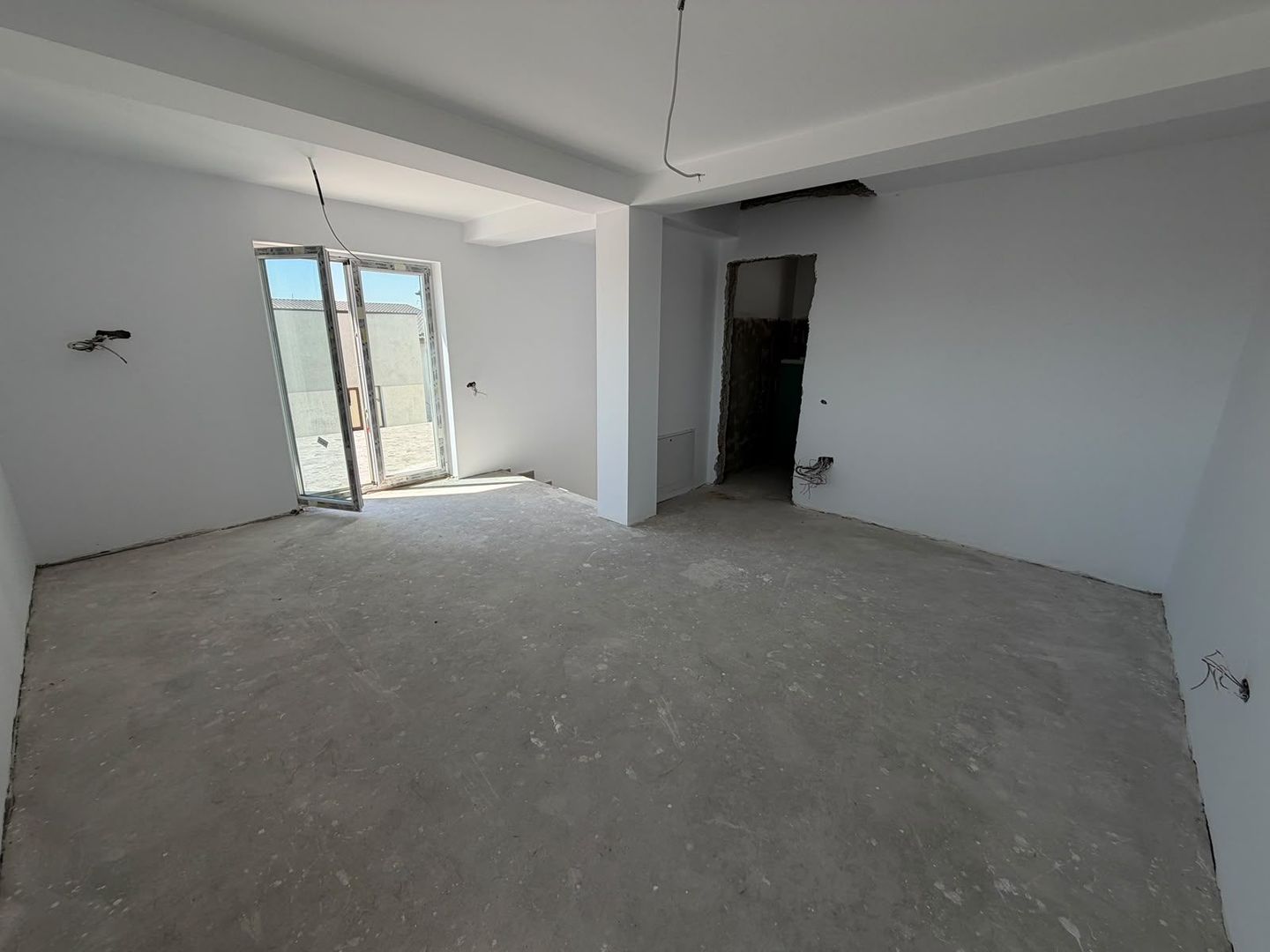 CASA DUPLEX, TOATE UTILITATILE, STRADA ASFALTATA, COMISION 0% - Poză 5