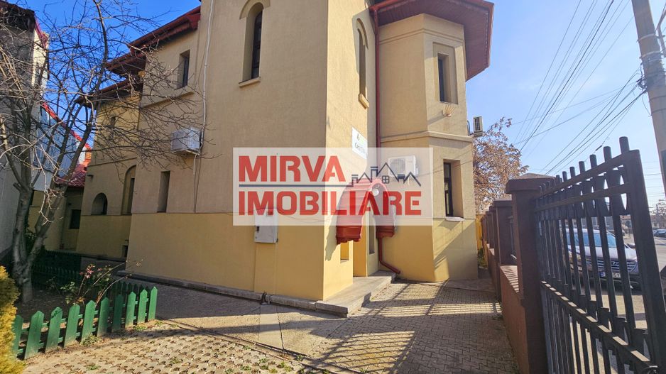 2 Vile Interbelice | Zonă Centrală | Renovate Integral 2024 - Poză 1