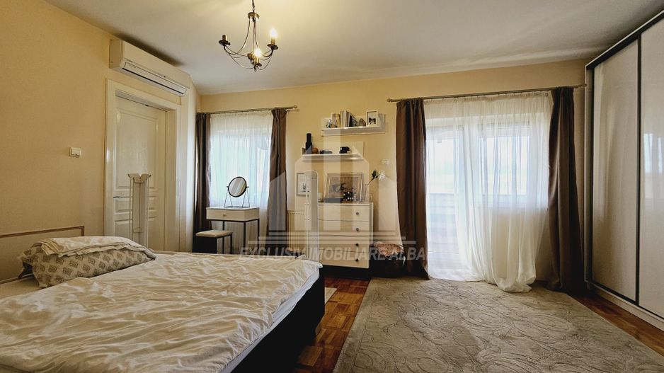 Casa individuala | Pensiune | 550 mp | 1100 mp teren | Cetate - Poză 10