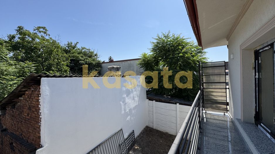 Casă individuală la curte - 1 km de metrou si Parc Bazilescu - Poză 12