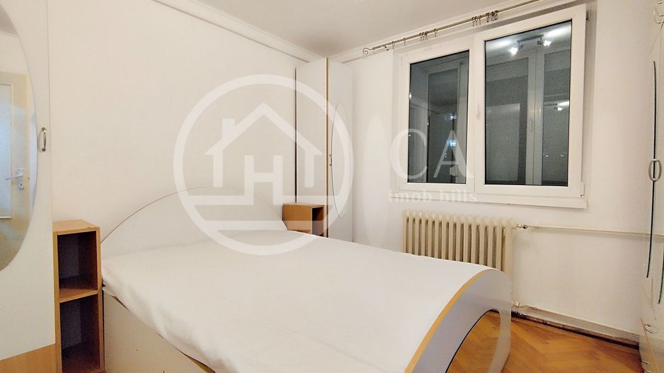 Apartament cu 2 camere de vanzare in zona Rogerius, Oradea - Poză 1