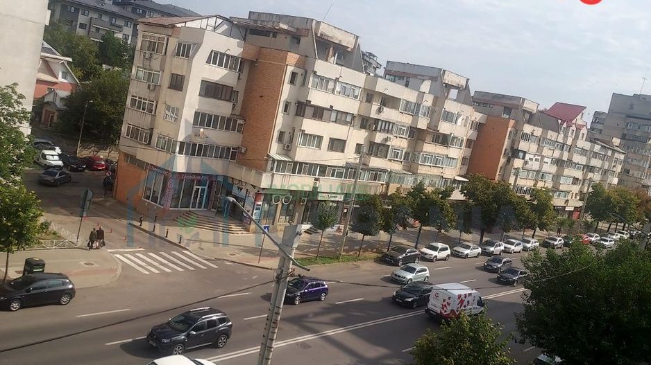 Apartament 3 camere de vânzare Păcurari - Poză 7
