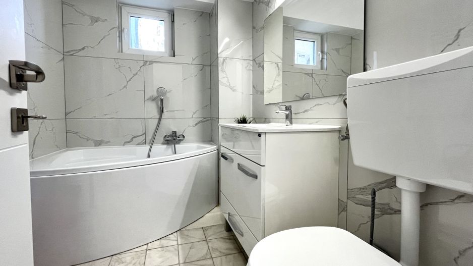 Apartament 4 camere, renovat integral, in zona Aradului- Iulius Mall - Poză 17