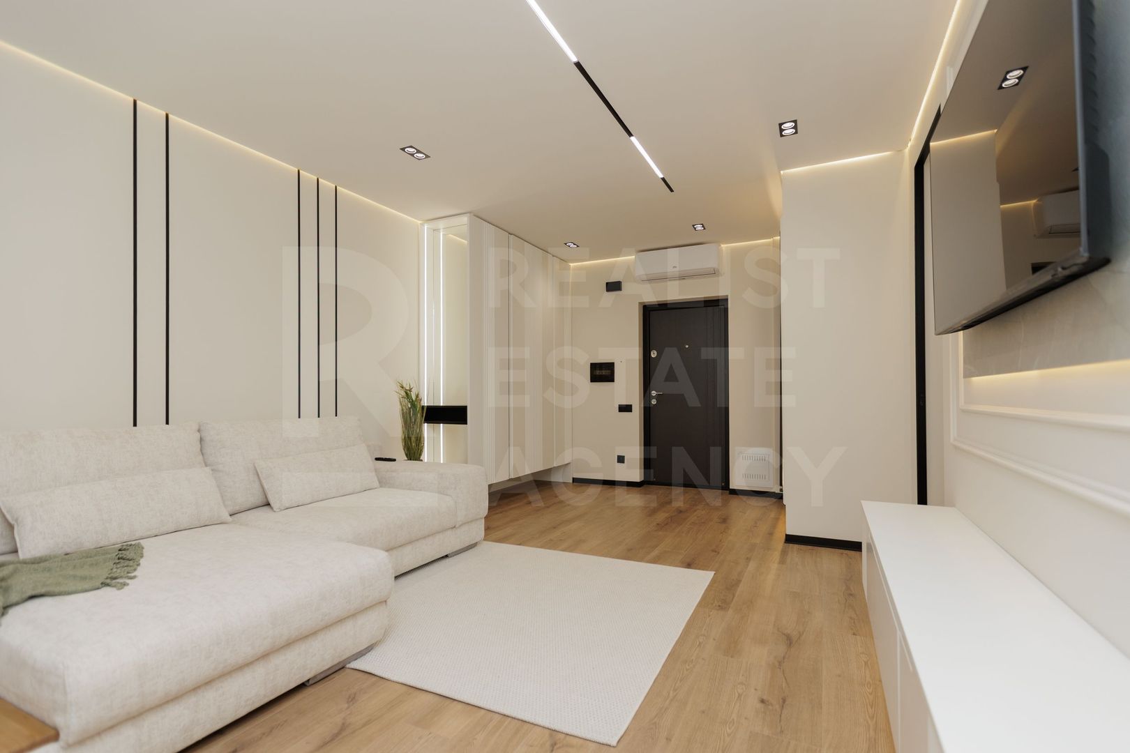 Vanzare apartament 2 cameră, str. Vasile Lupu, Buiucani - Poză 1