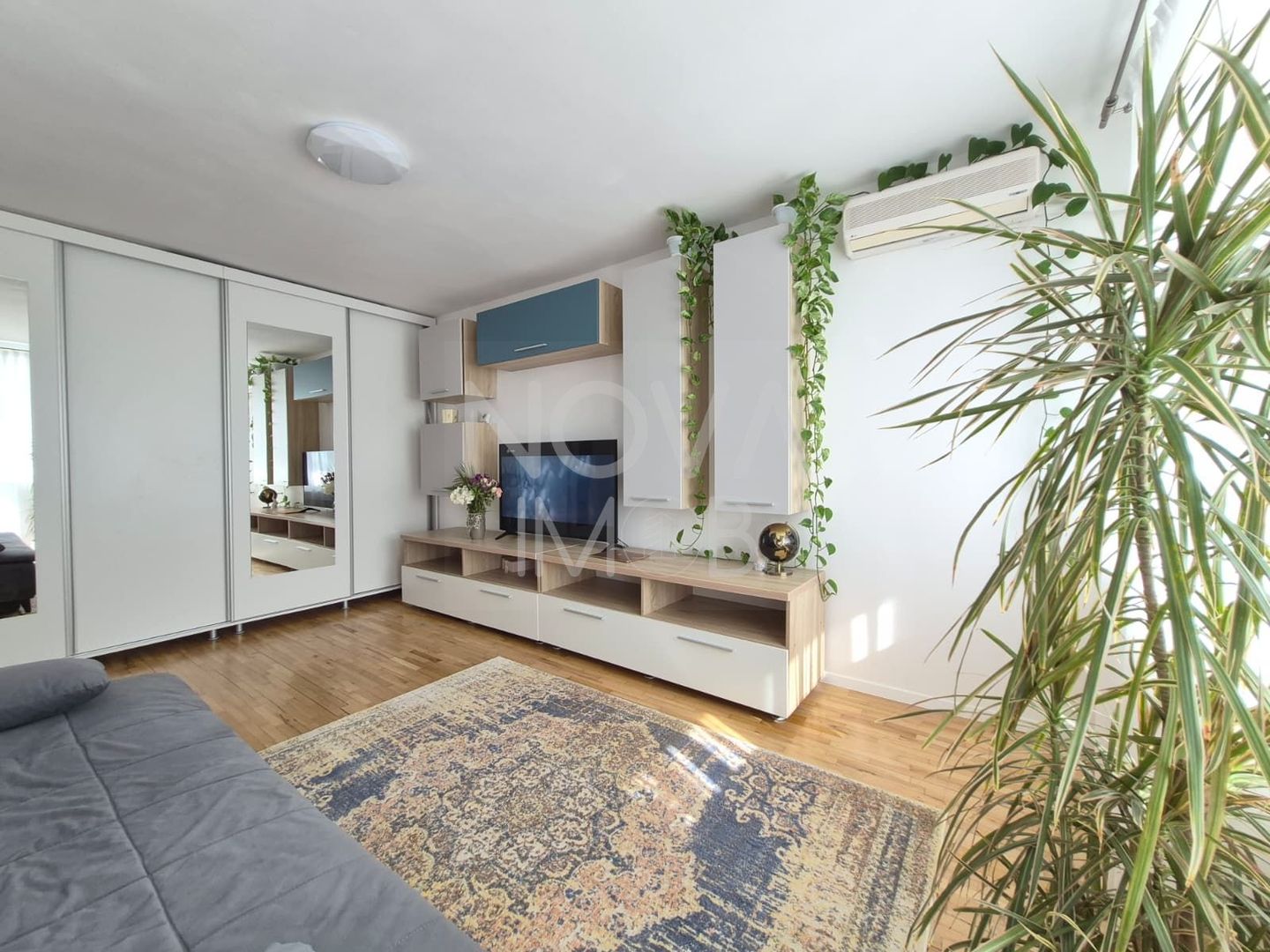 Apartament 2 camere, decomandat, Mihai Viteazu - Poză 2