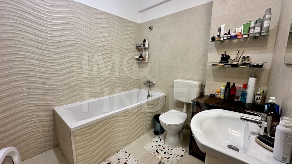 Vanzare 2 camere, imobil nou,  52 mp plus terasa 38 mp si garaj - Poză 6