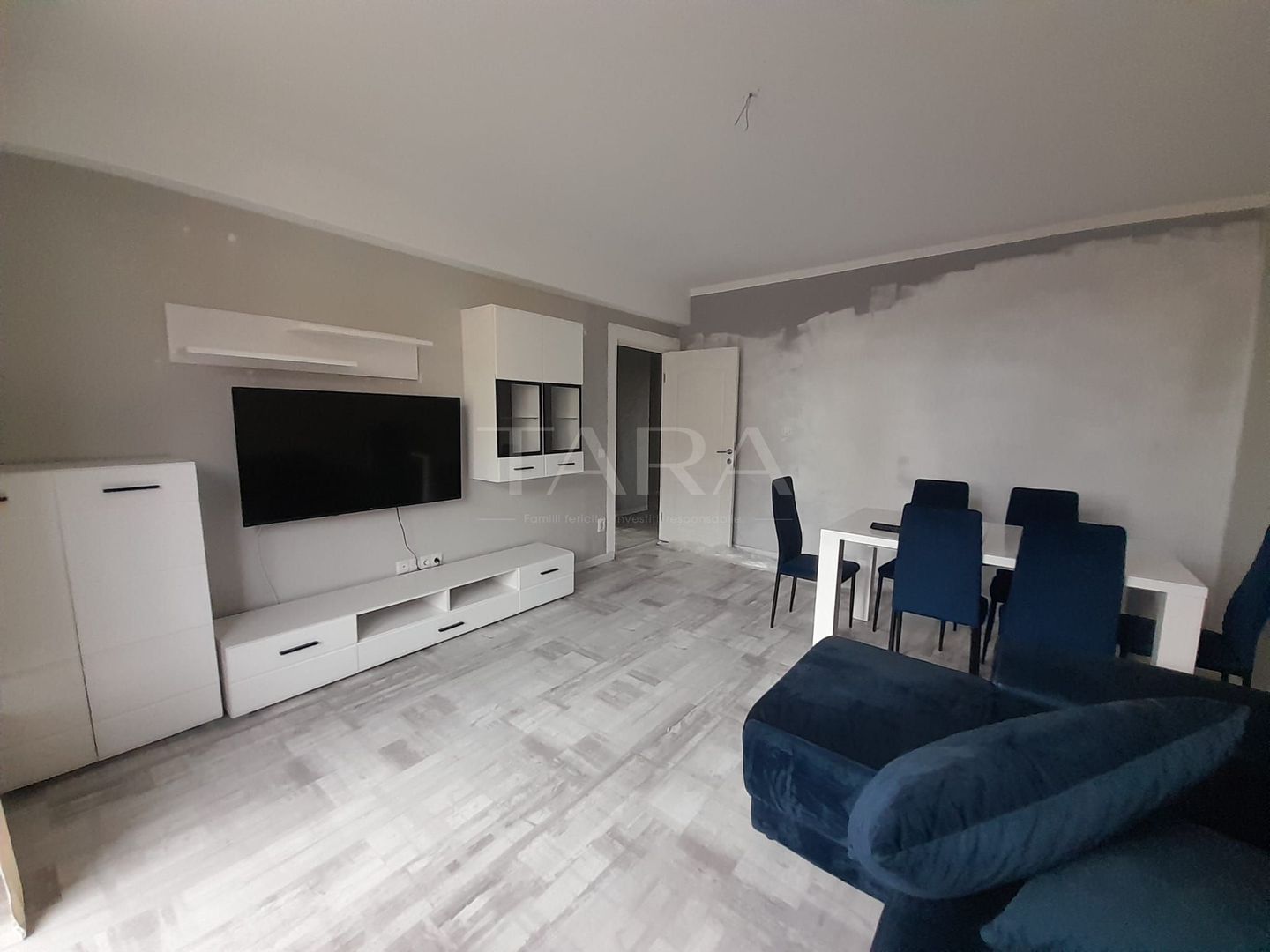 Apartament cu 3 camere și grădină în Apahida - Poză 1