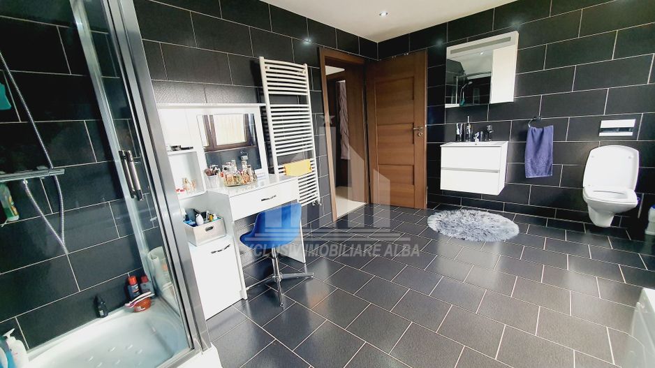 Casa individuala de vanzare, Ultrafinisata - Poză 10