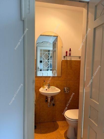 Apartament deosebit in Palat istoric 110 mp+ Balcon deschis- Piata Sf. Gheorghe - Poză 8