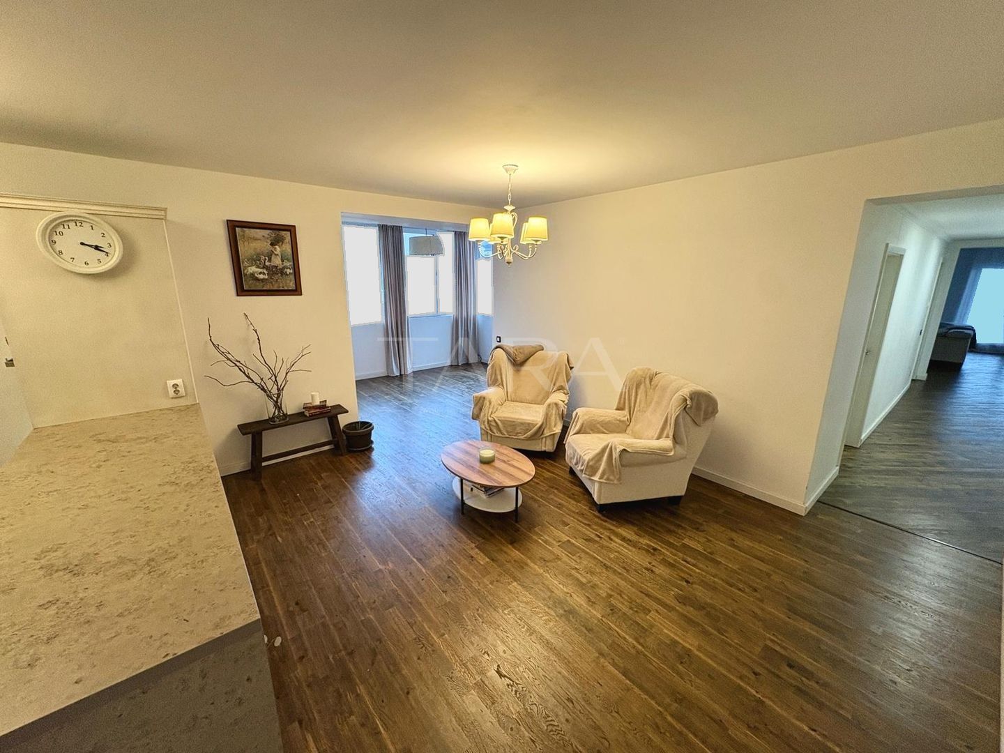 „Penthouse deosebit de vânzare în Florești, zona Panemar. - Poză 3