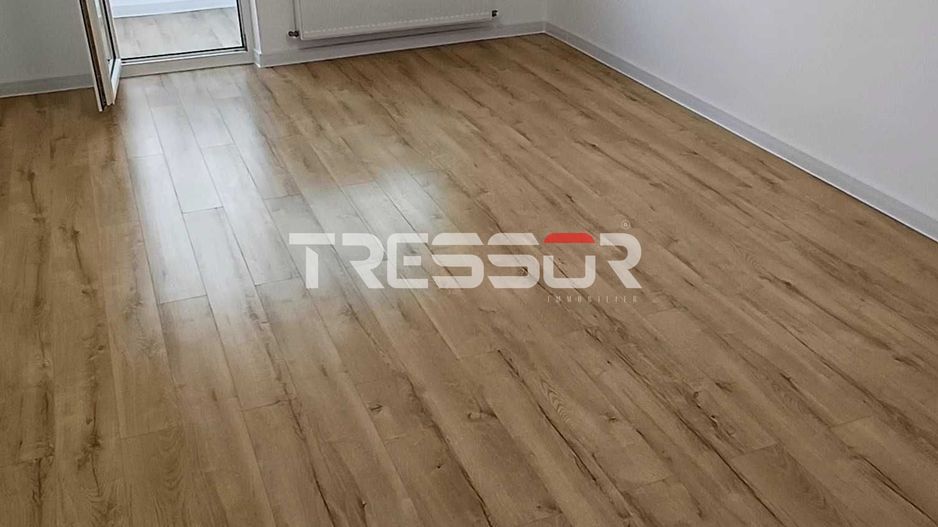 Apartament 2 camere decomandat, complet renovat, Trocadero - Poză 3