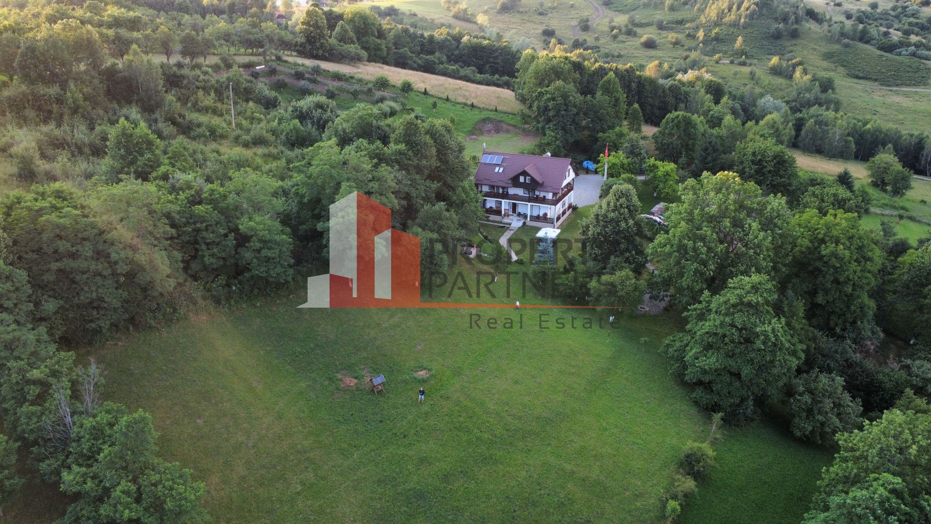 Vilă in Bran cu teren de 28.000 mp și priveliște spectaculoasa - Poză 39