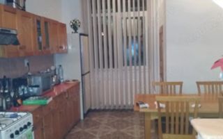 Vand casa in zona Cetatii Tg. Mures - Poză 3