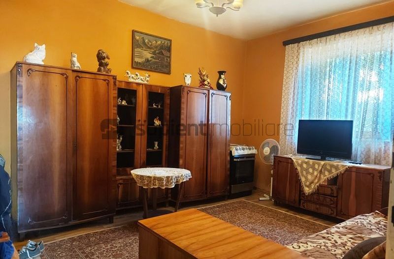 Teren de vanzare str.Colinelor cu casa demolabila - Poză 6