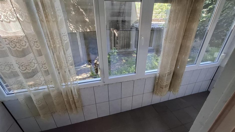 3 camere zona G. Lazar centrala. parter - Poză 10