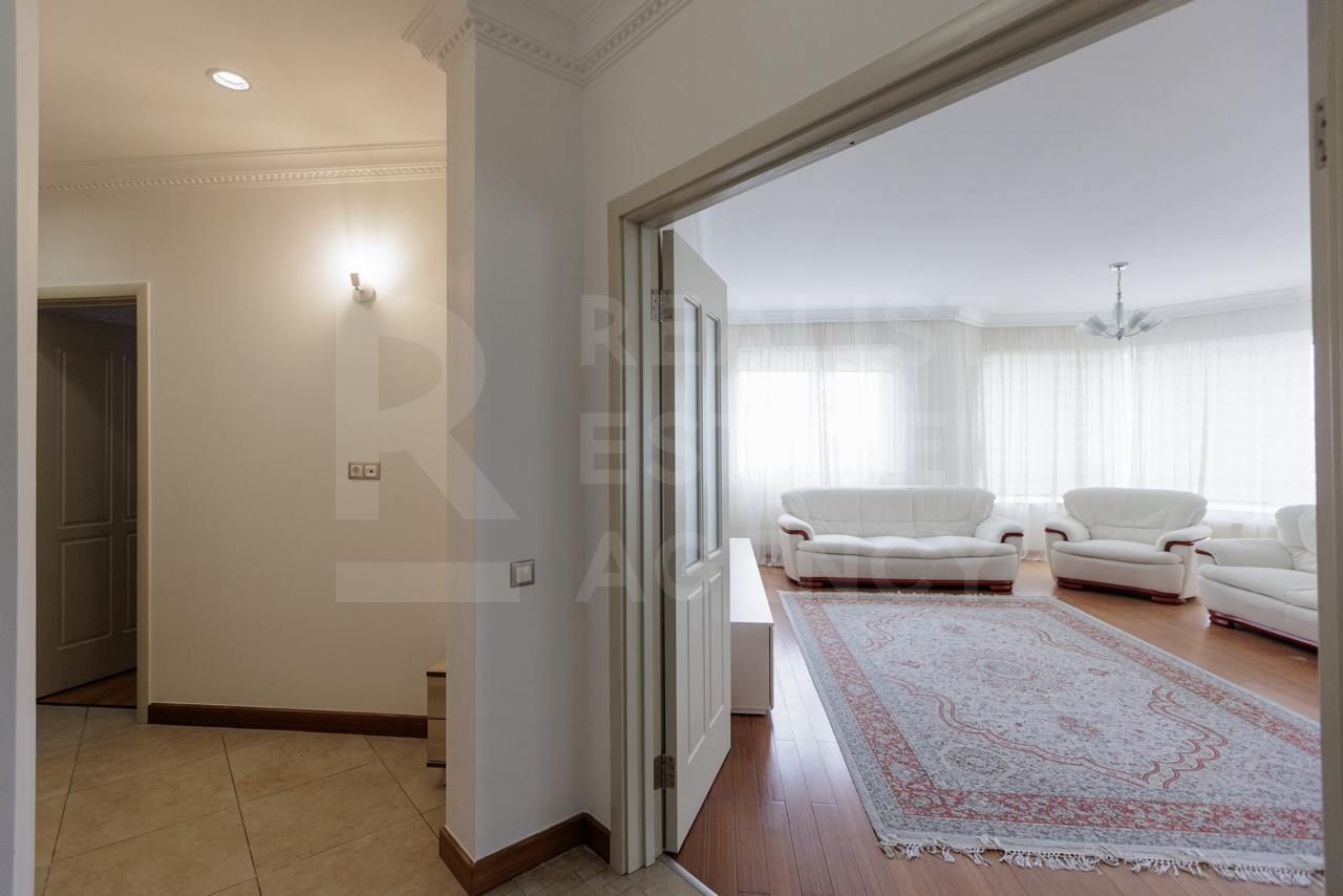 Chirie, apartament, 4 camere, str. Bucureşti, Centru - Poză 16