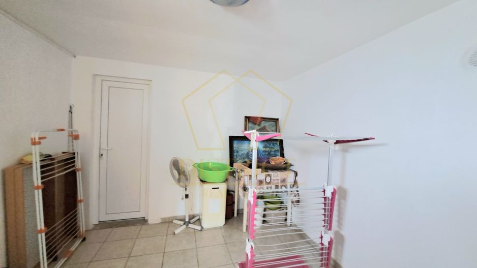 Casa individuala spatioasa, renovata total pe parter I Recas | COM 0% - Poză 11