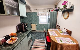 Apartament 3 camere, 70 mp, etaj 2, mobilat, utilat, ultracentral - Poză 8