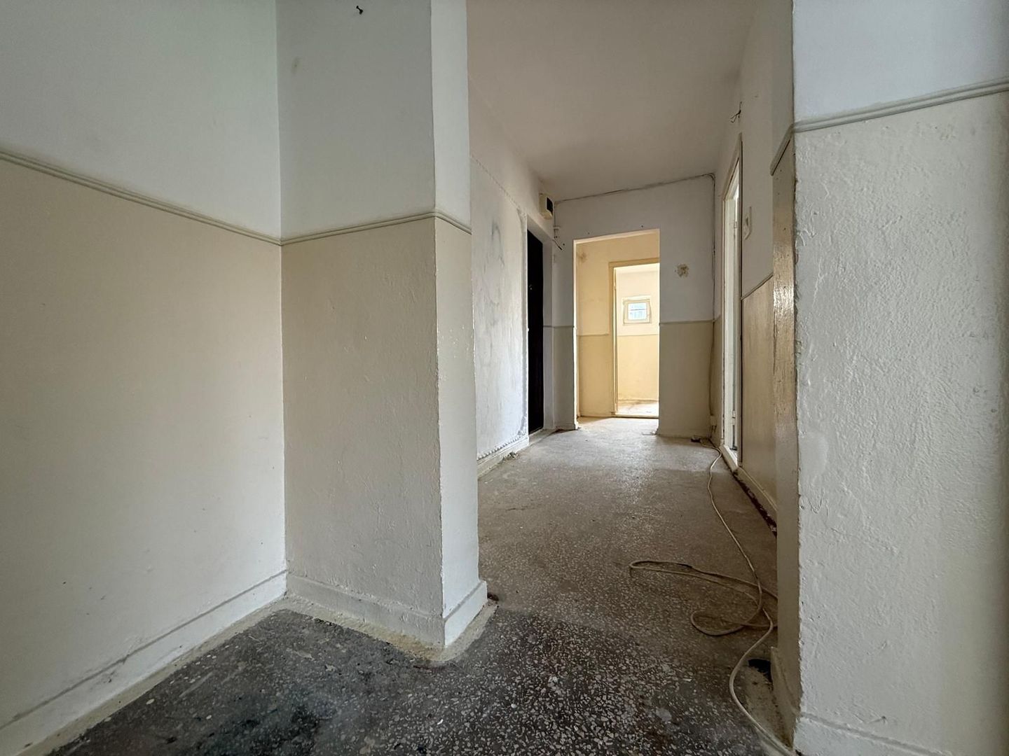 Apartament 3 camere decomandat – Micro 11, lângă Colegiul Cantacuzino - Poză 8