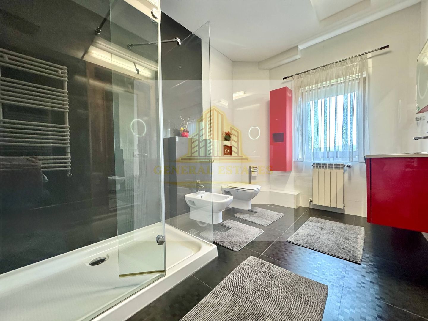 Vînzare Casă în 3 Nivele -Hlincea - 343 m.p. - Poză 18