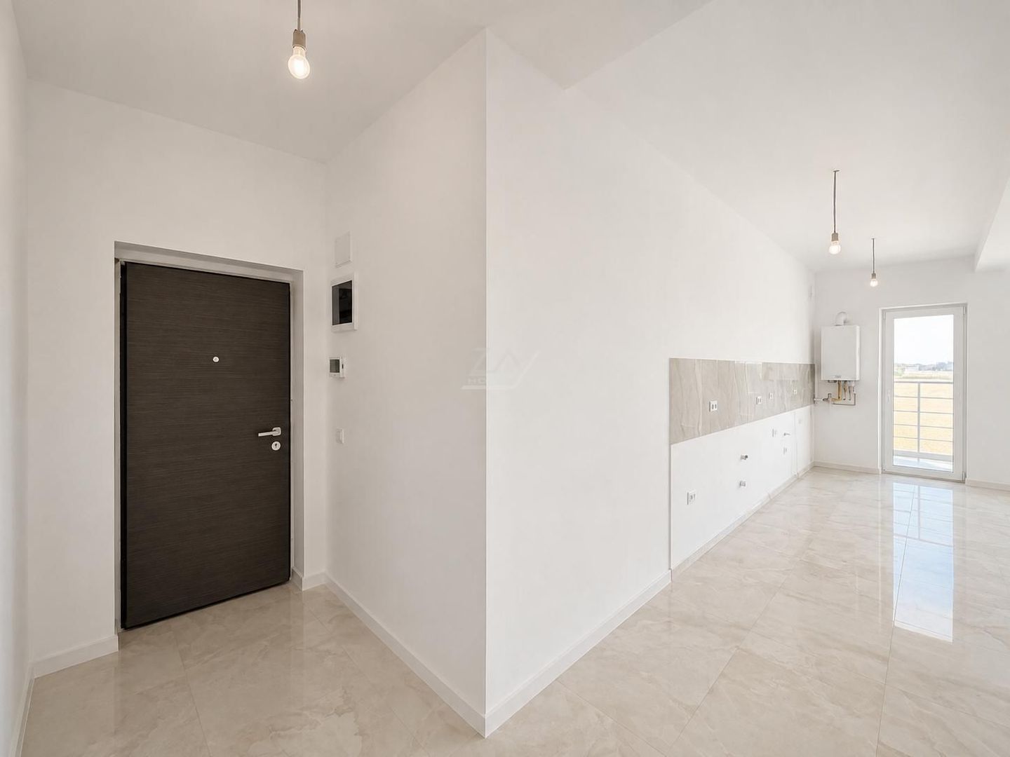 Bloc nou cu finisaje superioare. Etaj intermediar. Loc de parcare - Poză 4