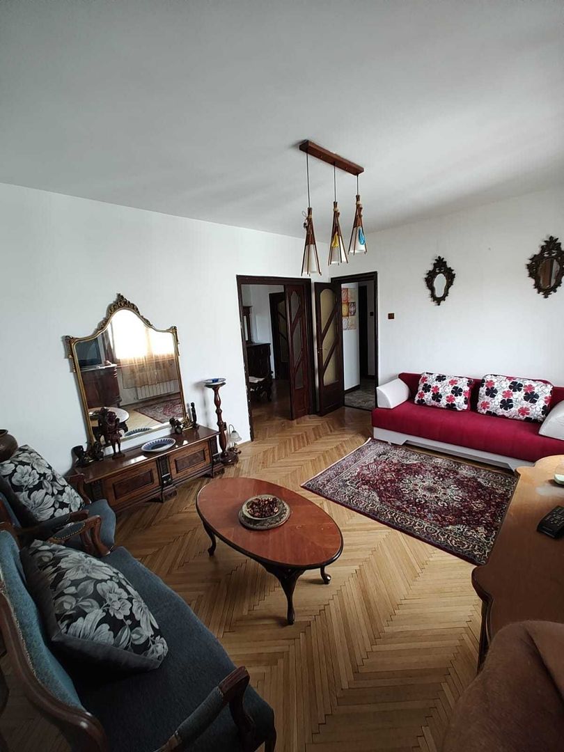 cismigiu apartament 2 cam  54mp decomandat - Poză 1