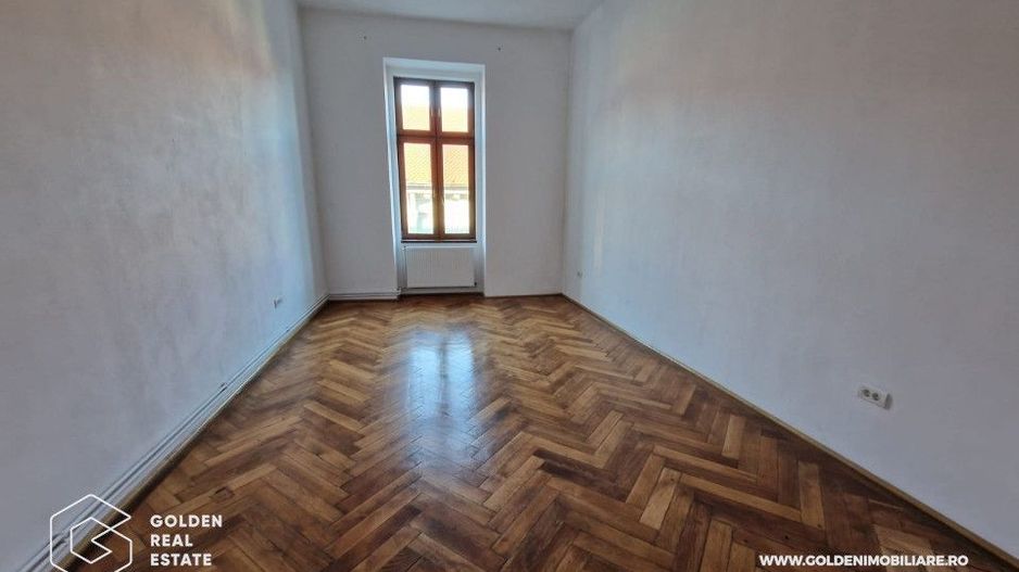 Apartament 2 camere, renovat, ultracentral - cladirea Catedralei Catolice - Poză 1