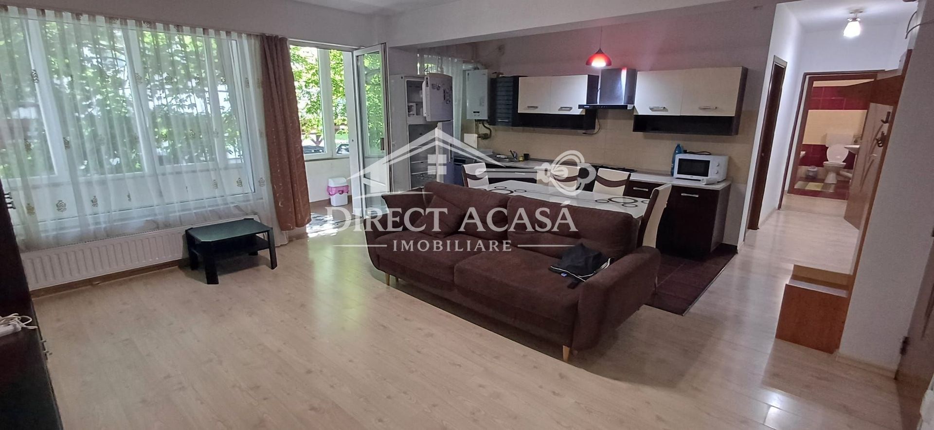 Apartament cu 3 camere de inchiriat-str Suceava-Cartierul Dambu - Poză 1