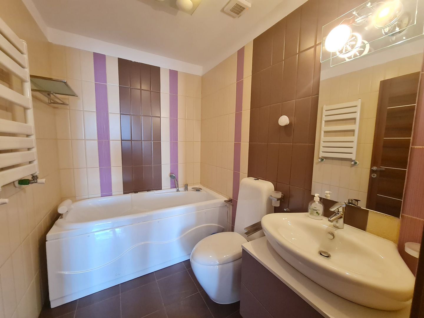 Apartament | 4 camere | 2 locuri parcare | North Area Lake View - Poză 16