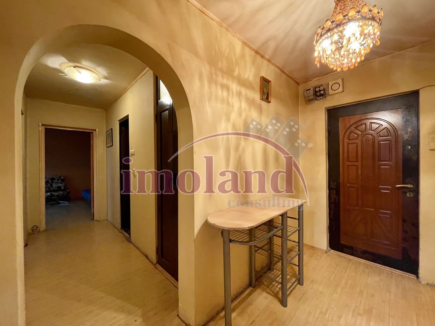 Vanzare 2 camere 50 mp, bloc 1980 - Militari, metroul Gorjului - Poză 1