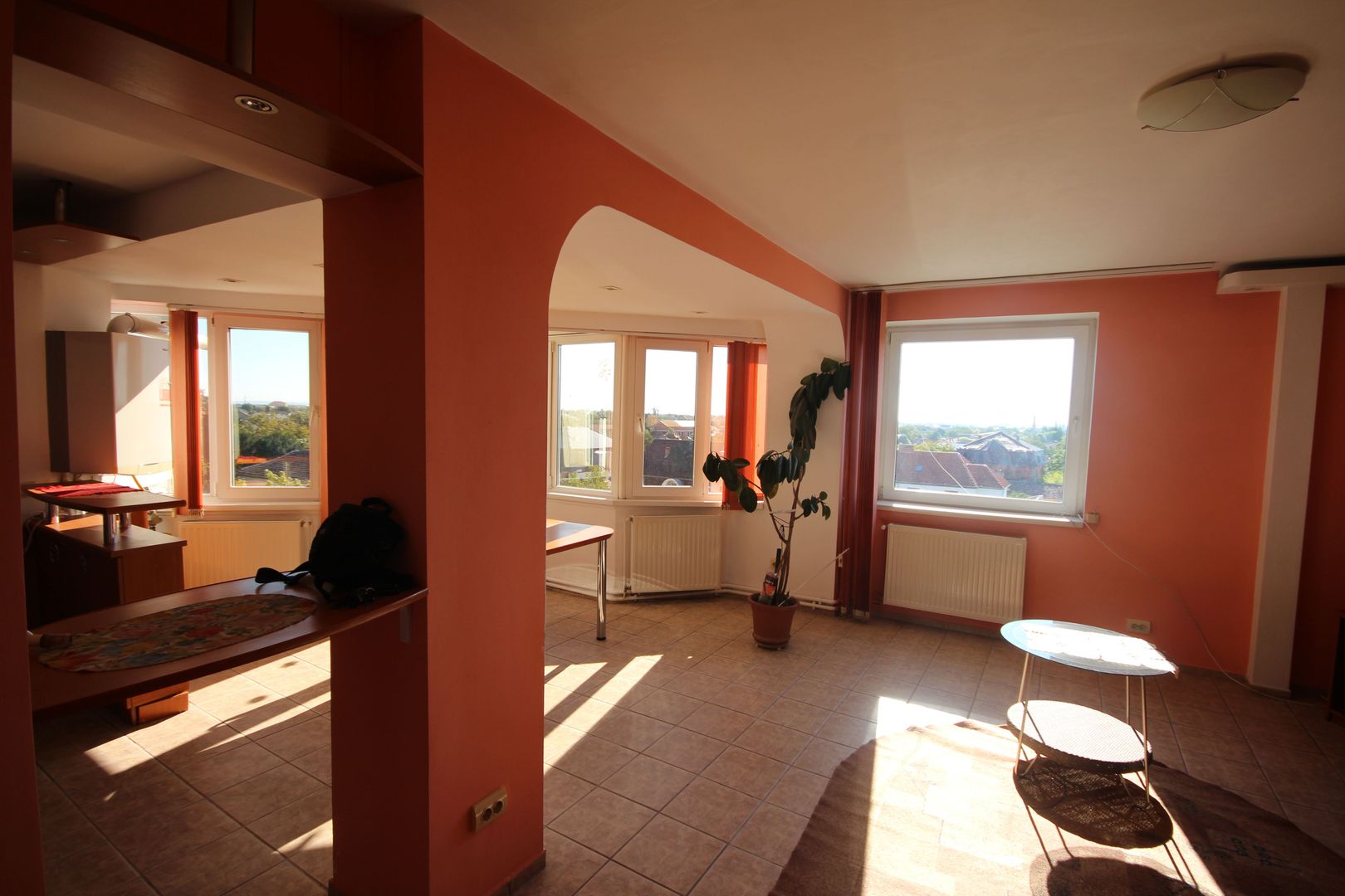 Spatios cu priveliste deosebita - Poză 50