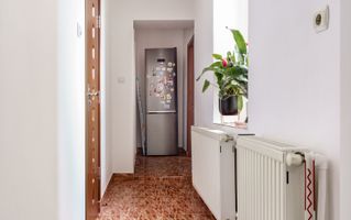 Vanzare Apartament 2 Camere Dec. în Vilă Ideal Rezidential sau Airbnb - Poză 4