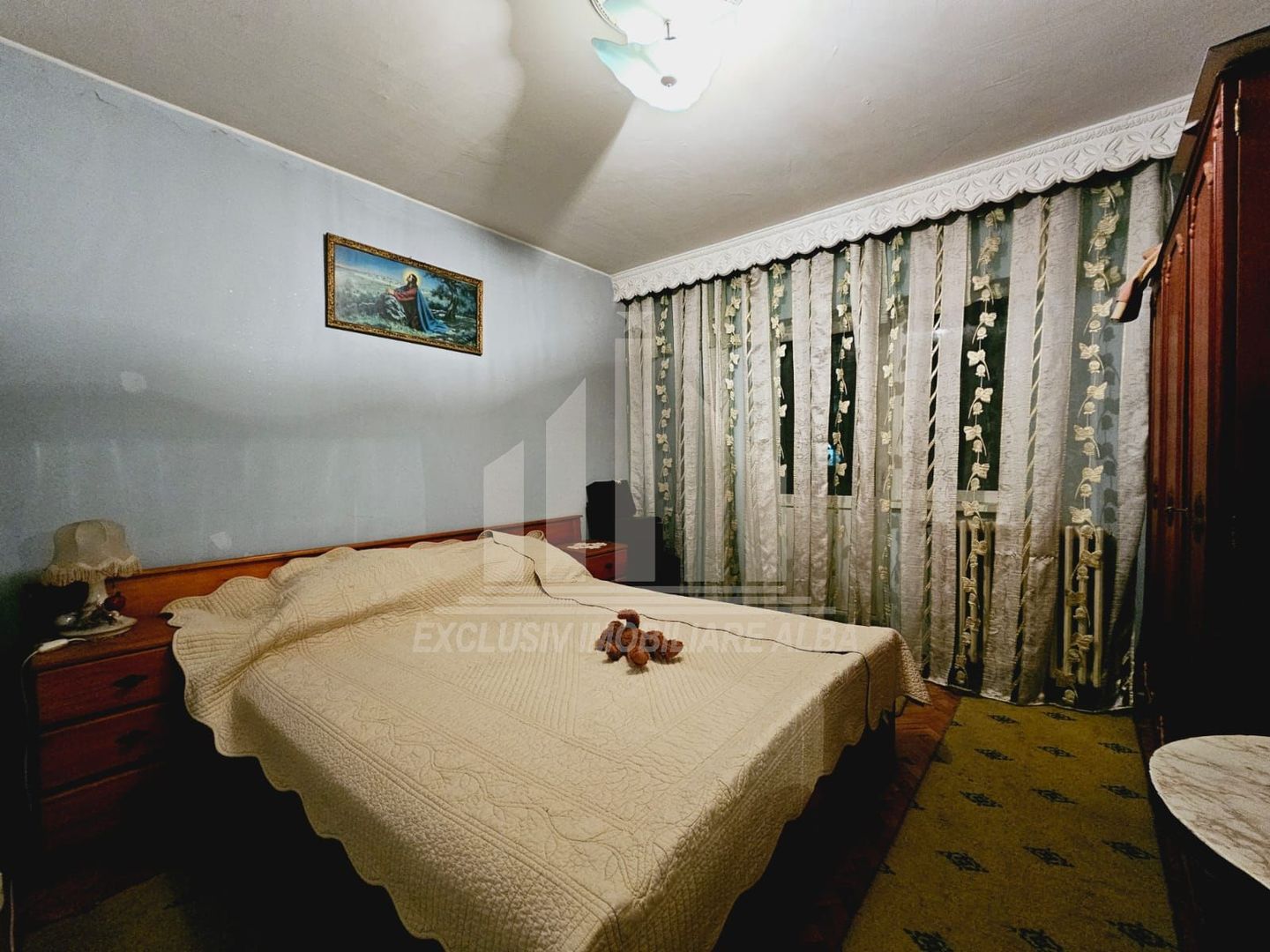 Apartament cu 4 camere decomandate, Cetate - zona Mercur - Poză 5