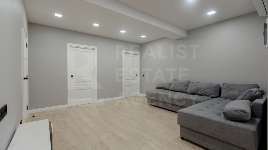 Vânzare, apartament, 2 camere+living, str. Alexandru Cel Bun, Ialoveni - Poză 3