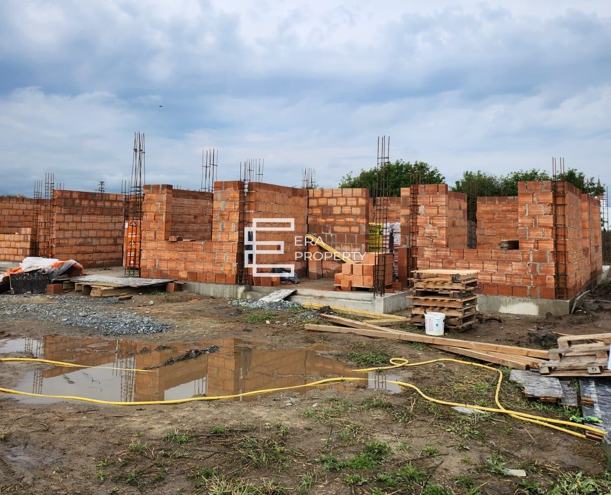 Case pe un singur nivel teren 479 mp cu panouri solare – Cristian/Sibiu - Poză 5