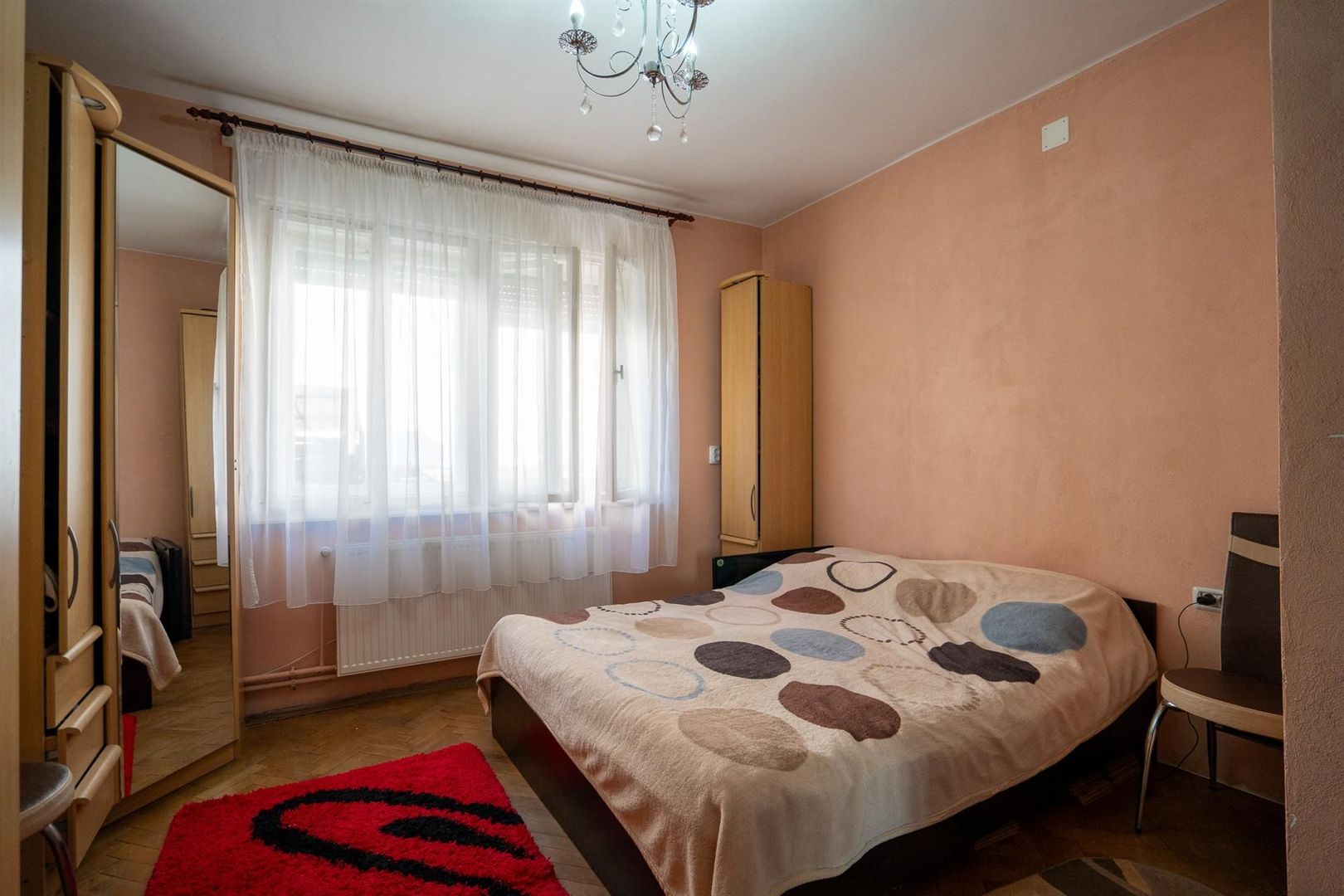 Casa singur in curte cu acces auto si teren 765 mp in zona Dealuri - Poză 2