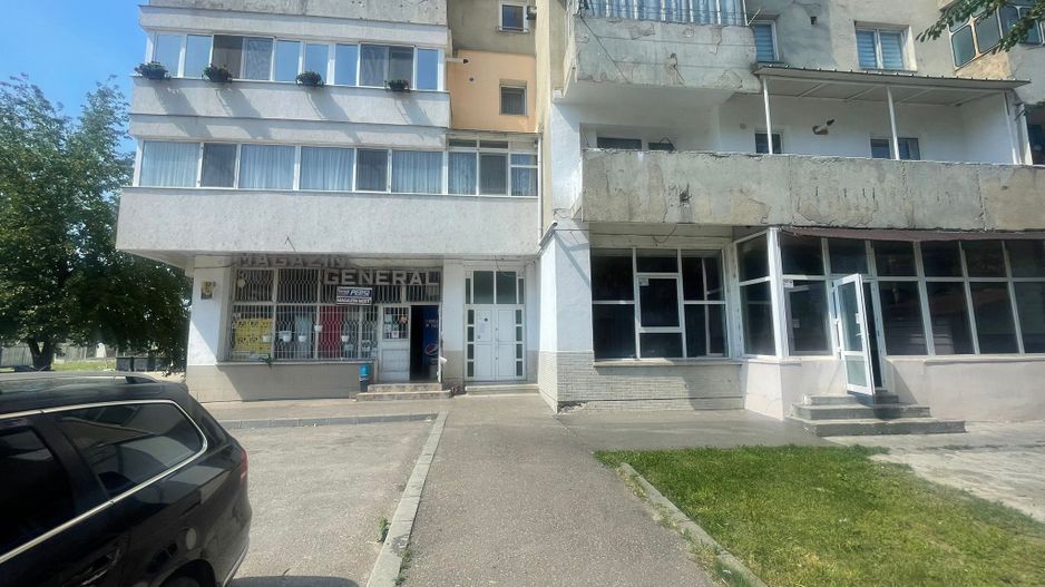 Spațiu Comercial/Birou 50 mp lângă Aqua-Roman Parc - Poză 1