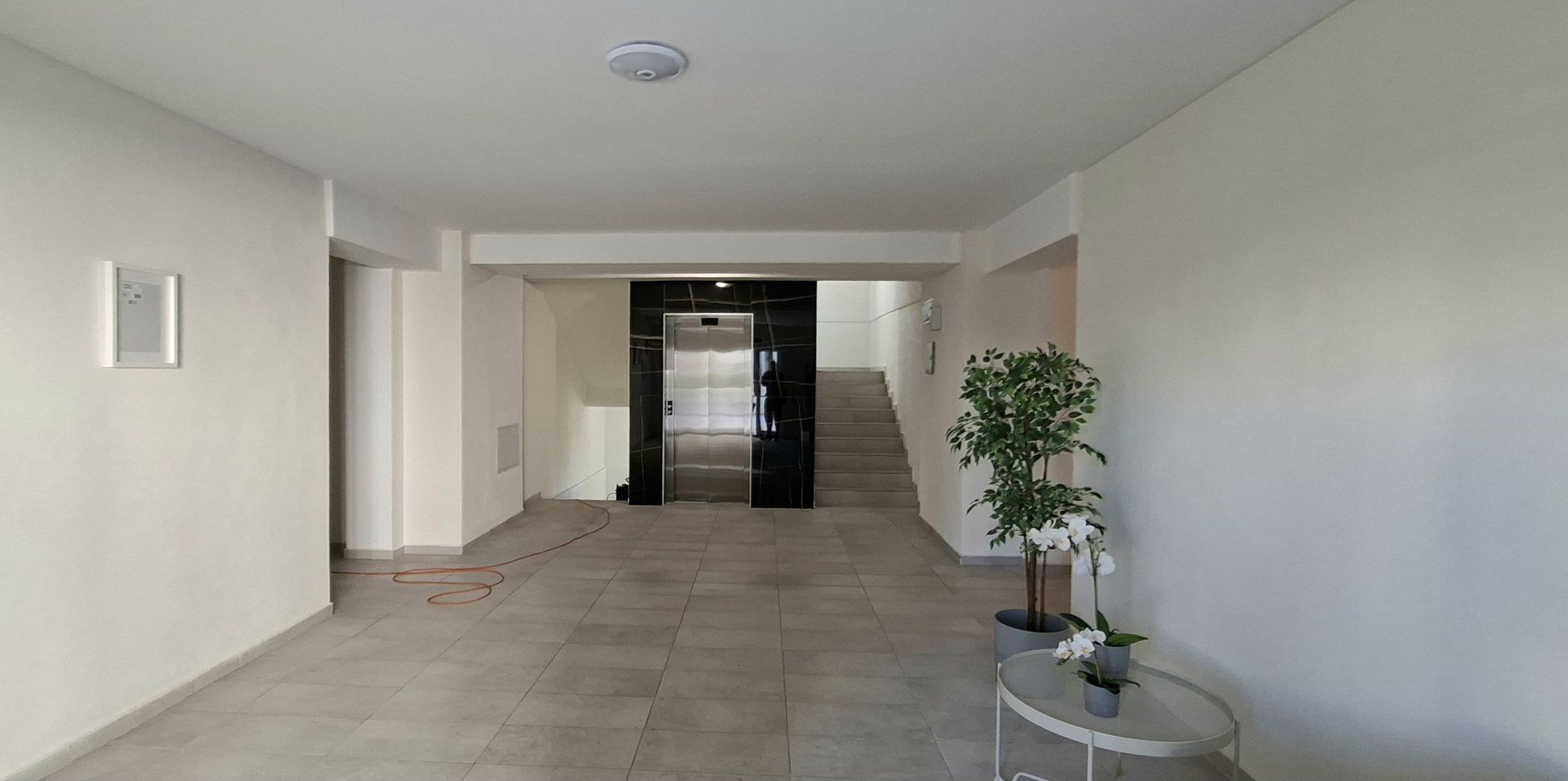 Apartament cu 2 camere si loc de parcare subteran - Poză 16