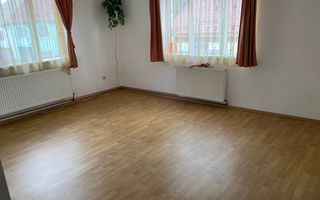 Casă singur în curte | 3 dormitoare | 2 balcoane | Foisor |  Șelimbăr - Poză 3