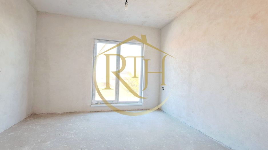 Oferim spre vanzare Case-Duplex cu 4 camere, situate in Giroc, zona buna - Poză 16