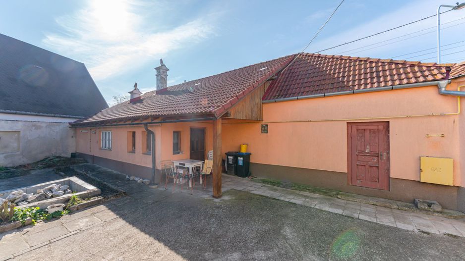 Casă individuală de renovare în Bod, Brașov - Poză 15