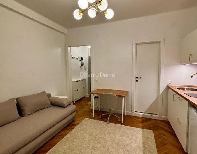 Garsoniera moderna-  5 minute metrou Universitate - Poză 2