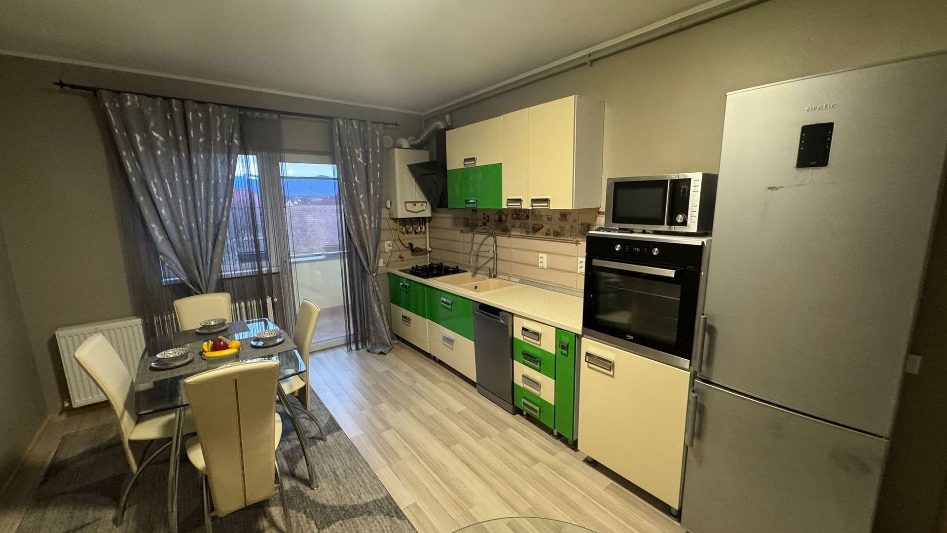 Apartament 3 camere de vânzare – Șelimbăr, str. Pictor Brana - Poză 3