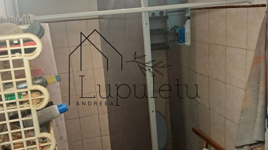 Casă de Vânzare | 3 Camere | 140 MPU | Anexe | Comuna Rosia - Poză 3